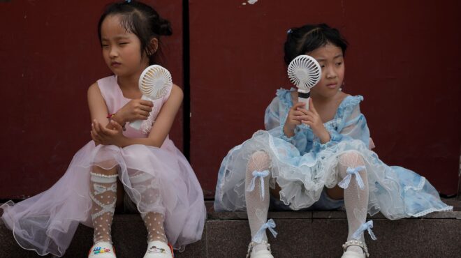 καύσωνες-ψήνονται-ηπα-και-μεσόγειο-562524505