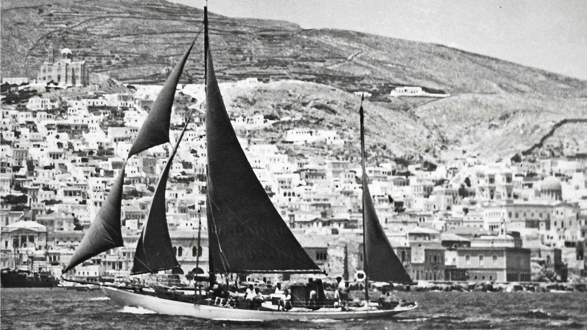 Ο 85ετής θαλασσοπόρος που τρώει ακόμη τη θάλασσα με το κουτάλι-4