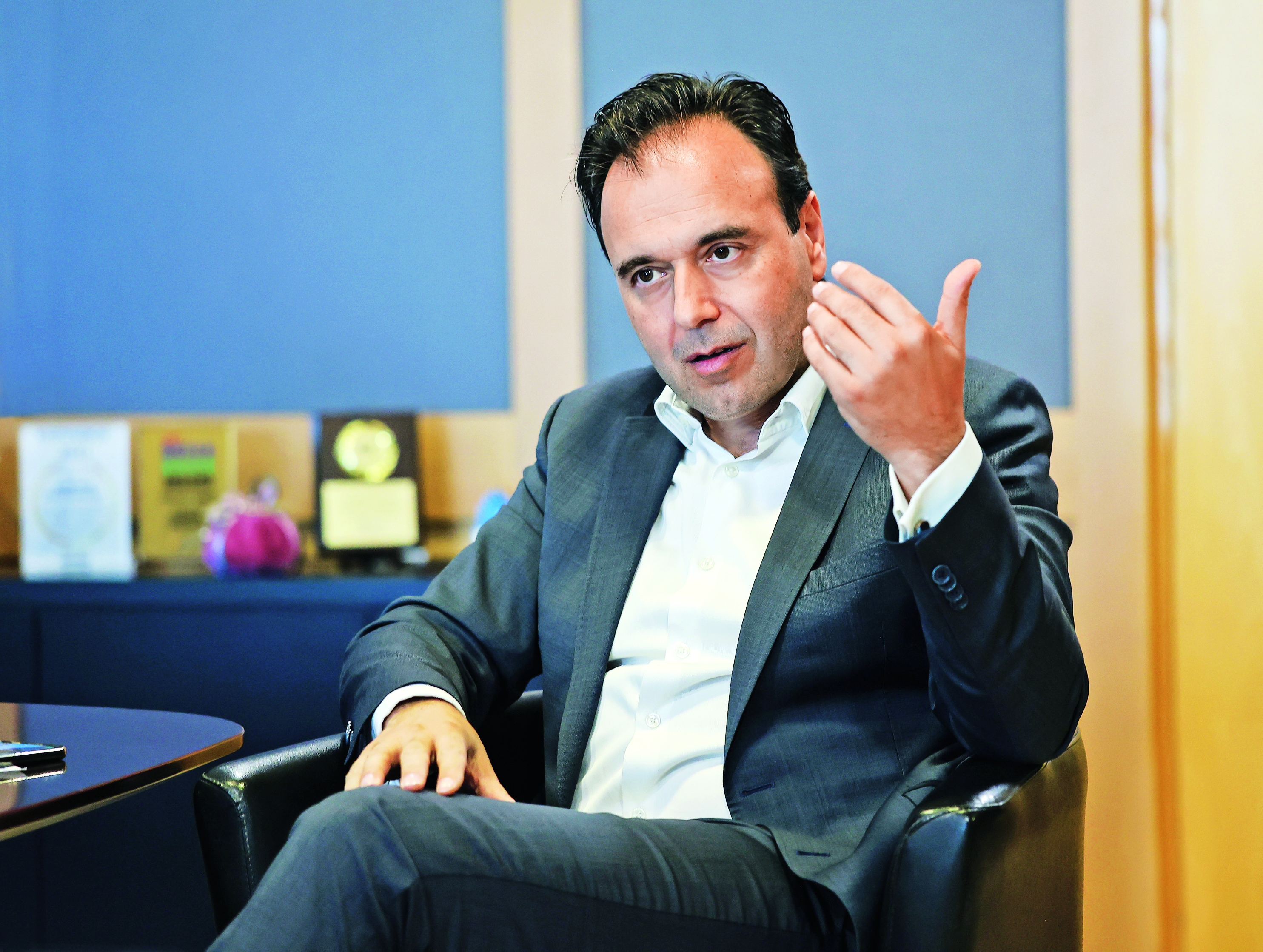 Διαβάστε στην «Καθημερινή της Κυριακής»-5