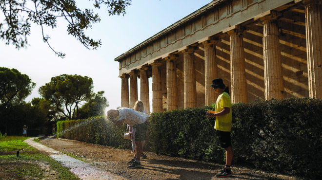 ντανιέλα-σμιντ-στην-κ-δεν-είναι-απλώ-562545964
