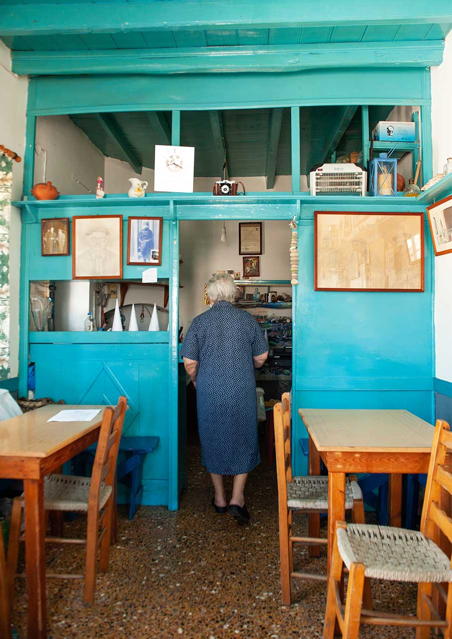 Στα καφενεία της Αμοργού τρώμε καλά!-6