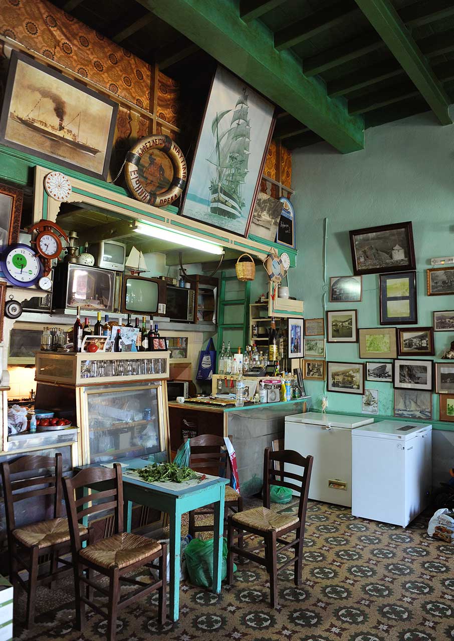 Στα καφενεία της Αμοργού τρώμε καλά!-5