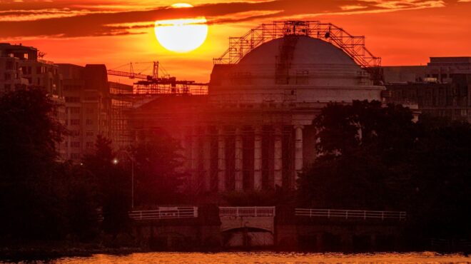 οηε-165-εκατομμύρια-άνθρωποι-διολίσθησα-562508884