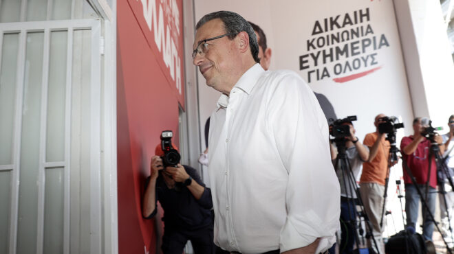 φάμελλος-αντί-να-μιλήσουμε-στην-κοινω-562524382