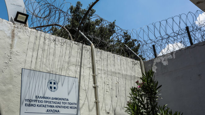 αυλώνα-πώς-ξεκίνησε-η-άγρια-συμπλοκή-μ-562513057