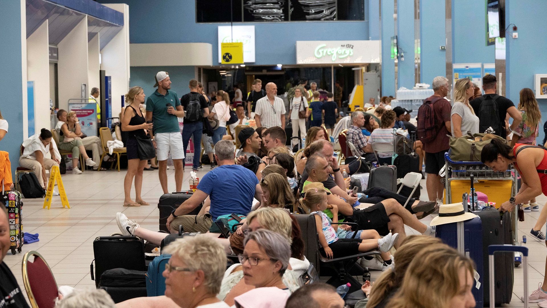 Ολονύκτια πολυμέτωπη μάχη με τις φλόγες-2