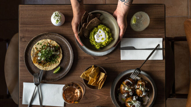 το-πρώτο-fine-μεξικάνικο-της-αθήνας-ψήνει-562504051