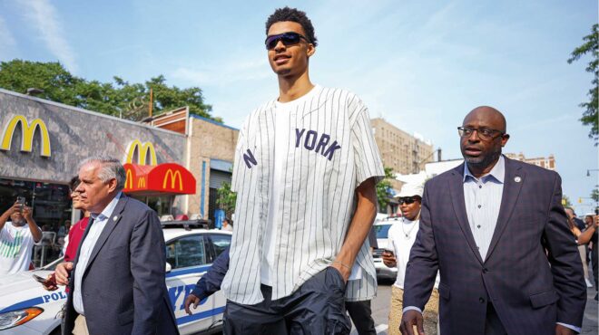 το-αμερικανικό-όνειρο-του-βικτόρ-γουε-562502311