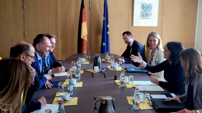 συνάντηση-γεραπετρίτη-μπέρμποκ-στι-562530703