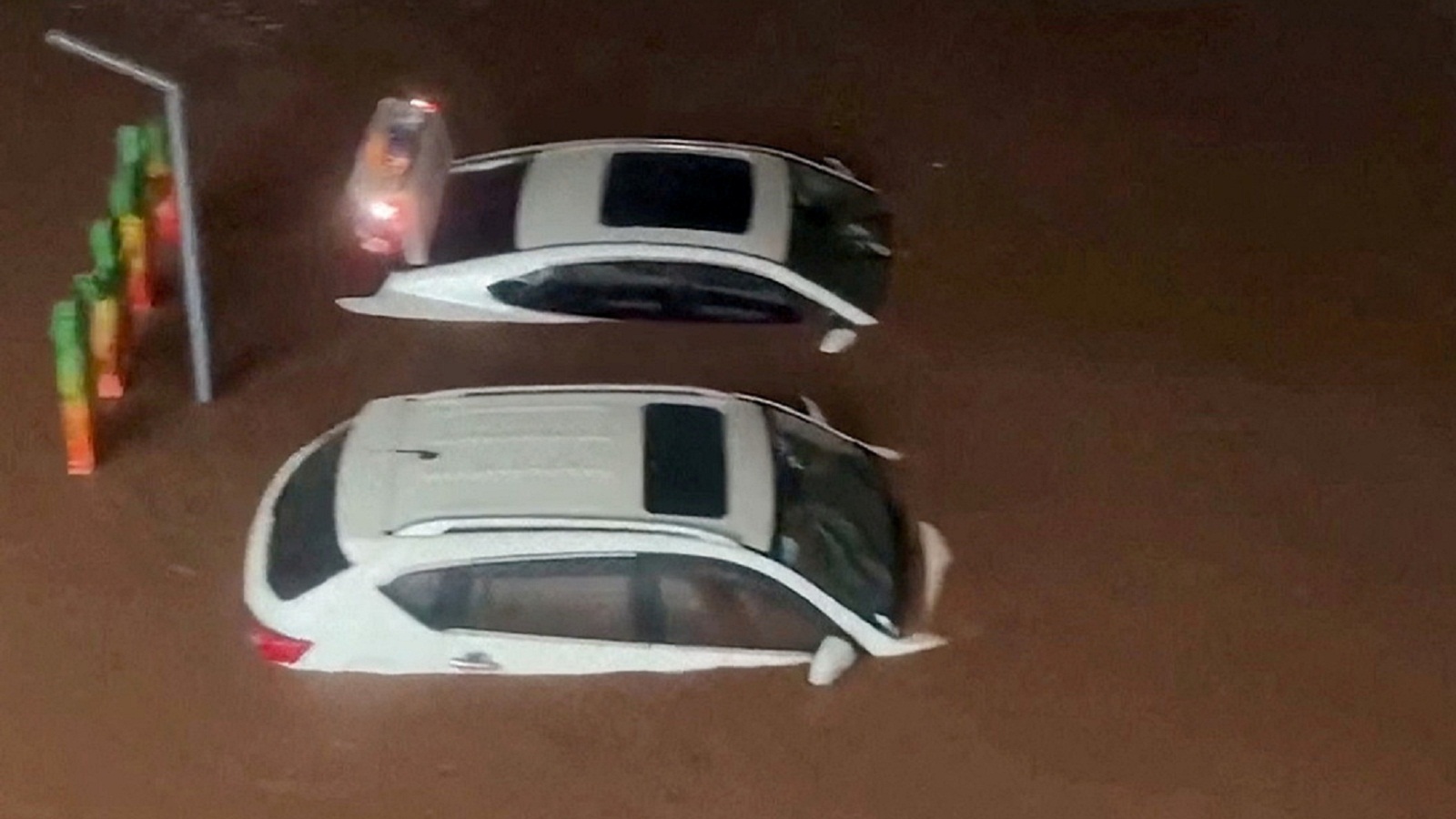 Κίνα: Τουλάχιστον 15 νεκροί από τις καταρρακτώδεις βροχές στα νοτιοδυτικά [εικόνες]-2