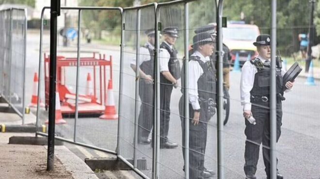 αστακός-το-λονδίνο-καθώς-άρχισε-η-επ-562512922