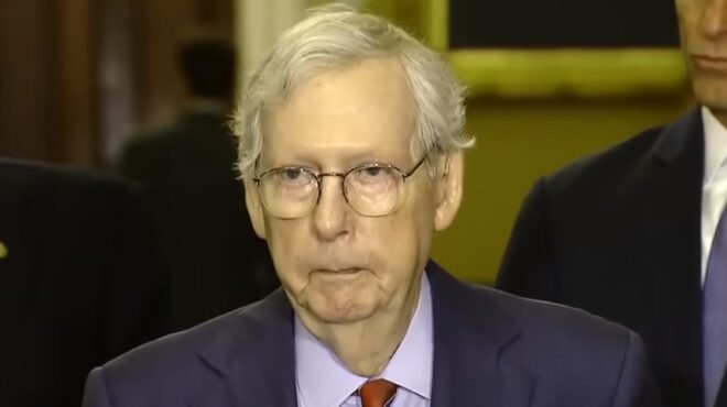 κογκρέσο-πάγωσε-ο-μιτς-μακόνελ-κατά-τη-562540996