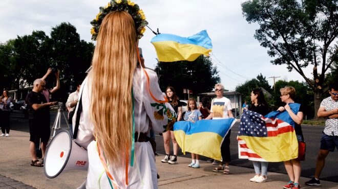 ηπα-η-ρωσική-πρεσβεία-επίκεντρο-μάχης-562503517