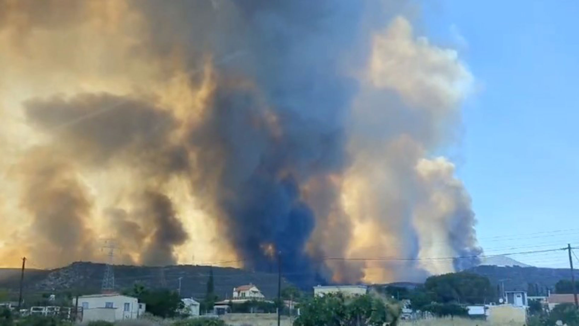 Πυρκαγιές: Στο ίδιο έργο θεατές – Καταγγελίες για καθυστερήσεις και άδειες μάνικες-6