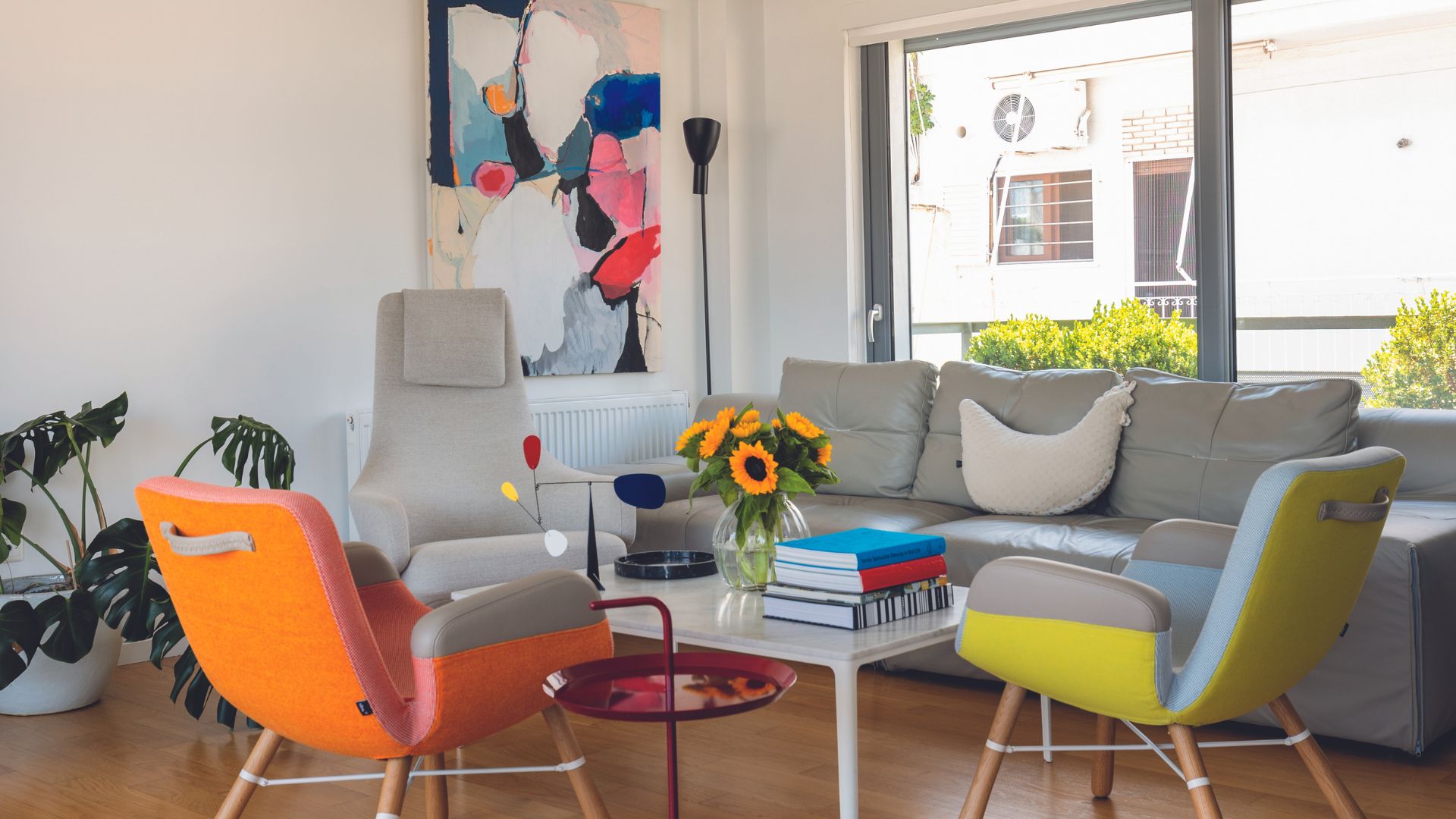 Μy Space: Φως και δημιουργία σε ένα διαμέρισμα στη Νεάπολη Εξαρχείων-7