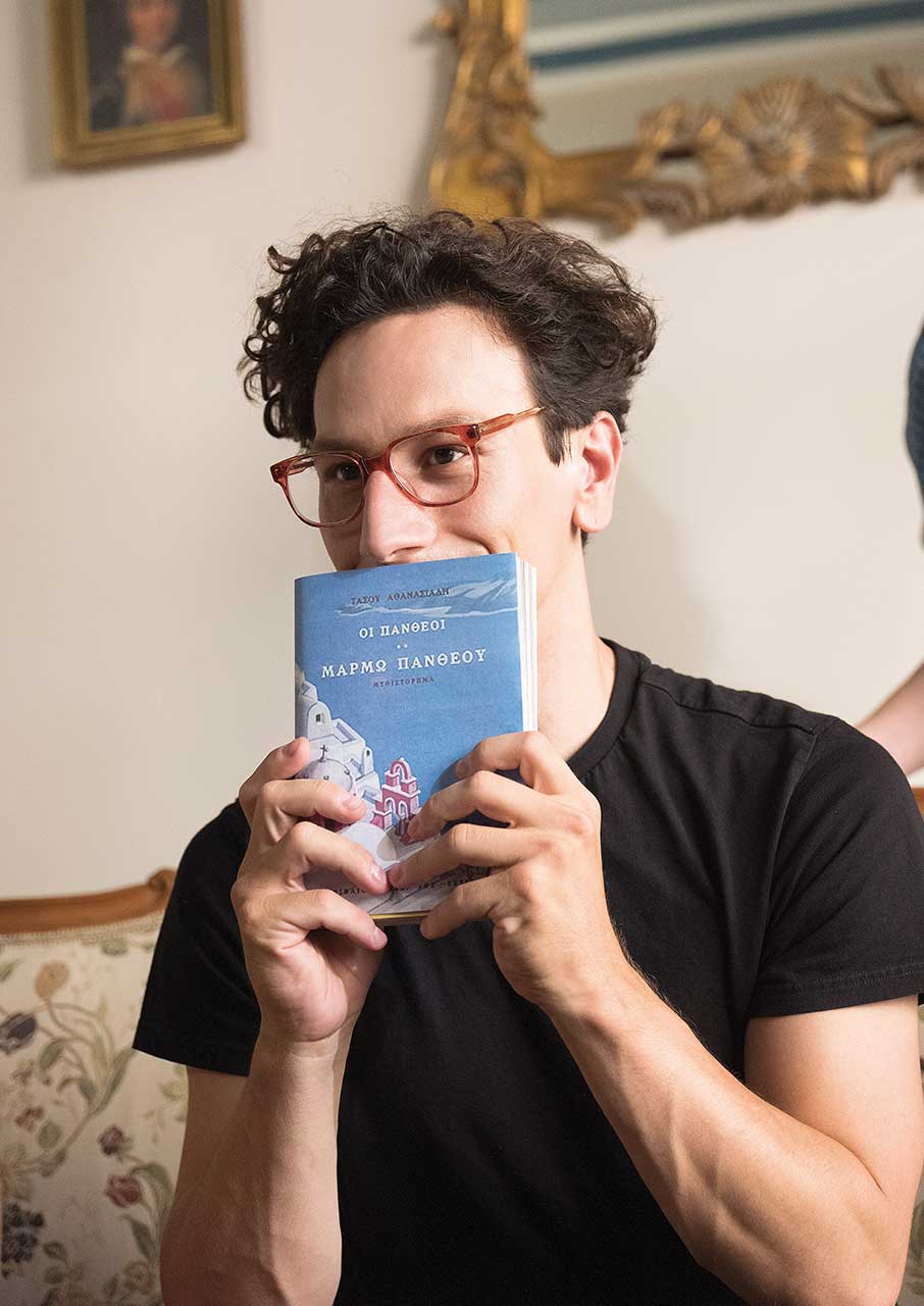 Πανθέοι: Το «Κ» στα παρασκήνια του πιο φιλόδοξου τηλεοπτικού πρότζεκτ-3