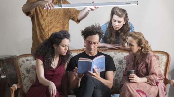 στα-γυρίσματα-των-πανθέων-στο-περιοδ-562543258