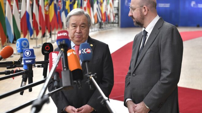 33-δισ-άνθρωποι-ζουν-σε-χώρες-με-συντριπ-562520287