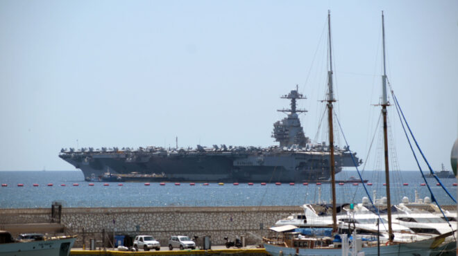 το-αεροπλανοφόρο-gerald-r-ford-στα-ανοικτά-του-φα-562543579