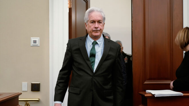 διοικητής-της-cia-η-ανταρσία-στη-ρωσία-δε-562501156