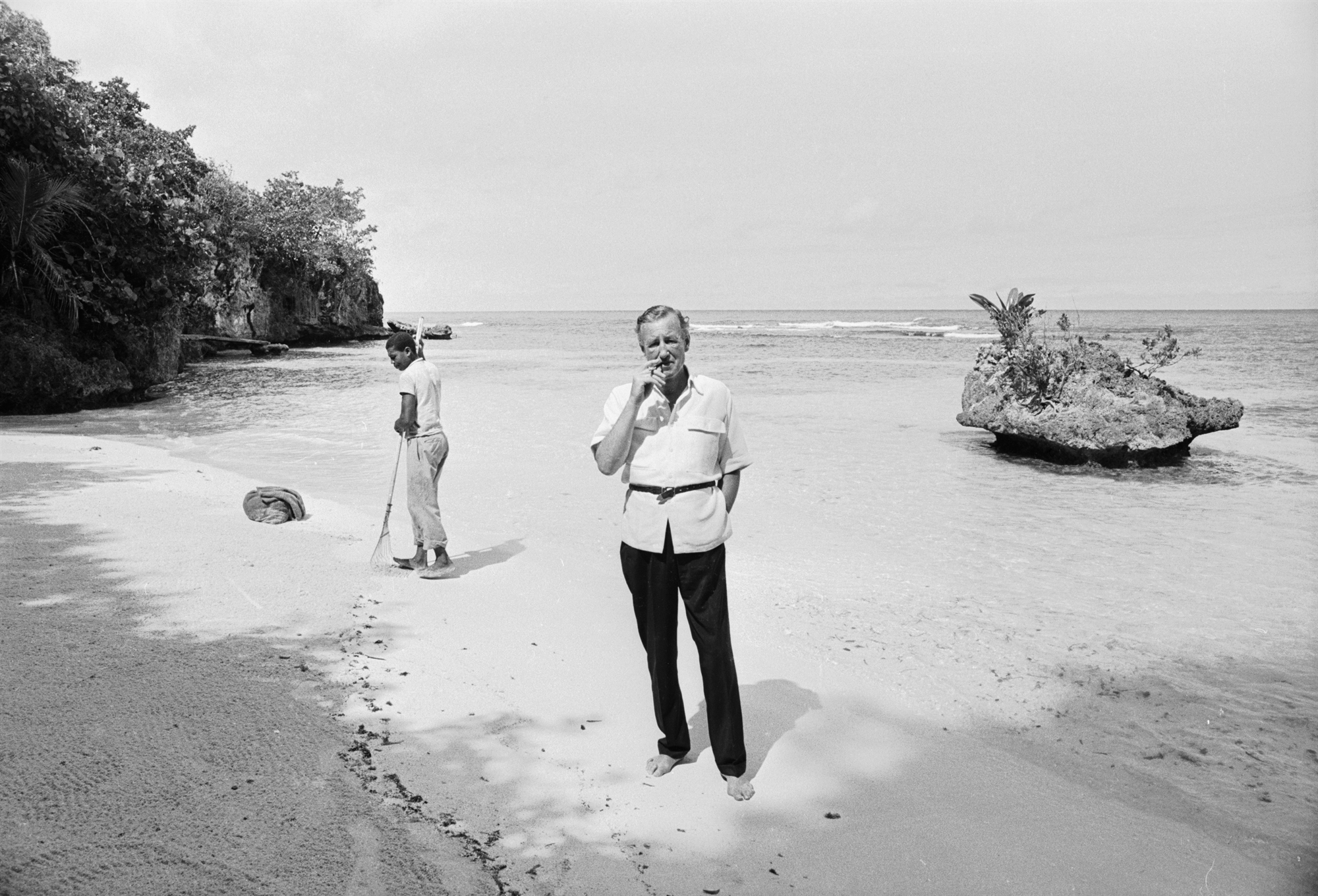 Ιαν Φλέμινγκ: Ο δημιουργός του Τζέιμς Μποντ-5