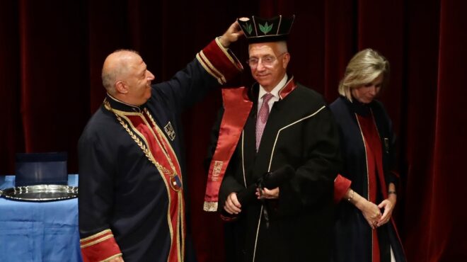 το-πανεπιστήμιο-πειραιώς-αναγόρευσε-562506589