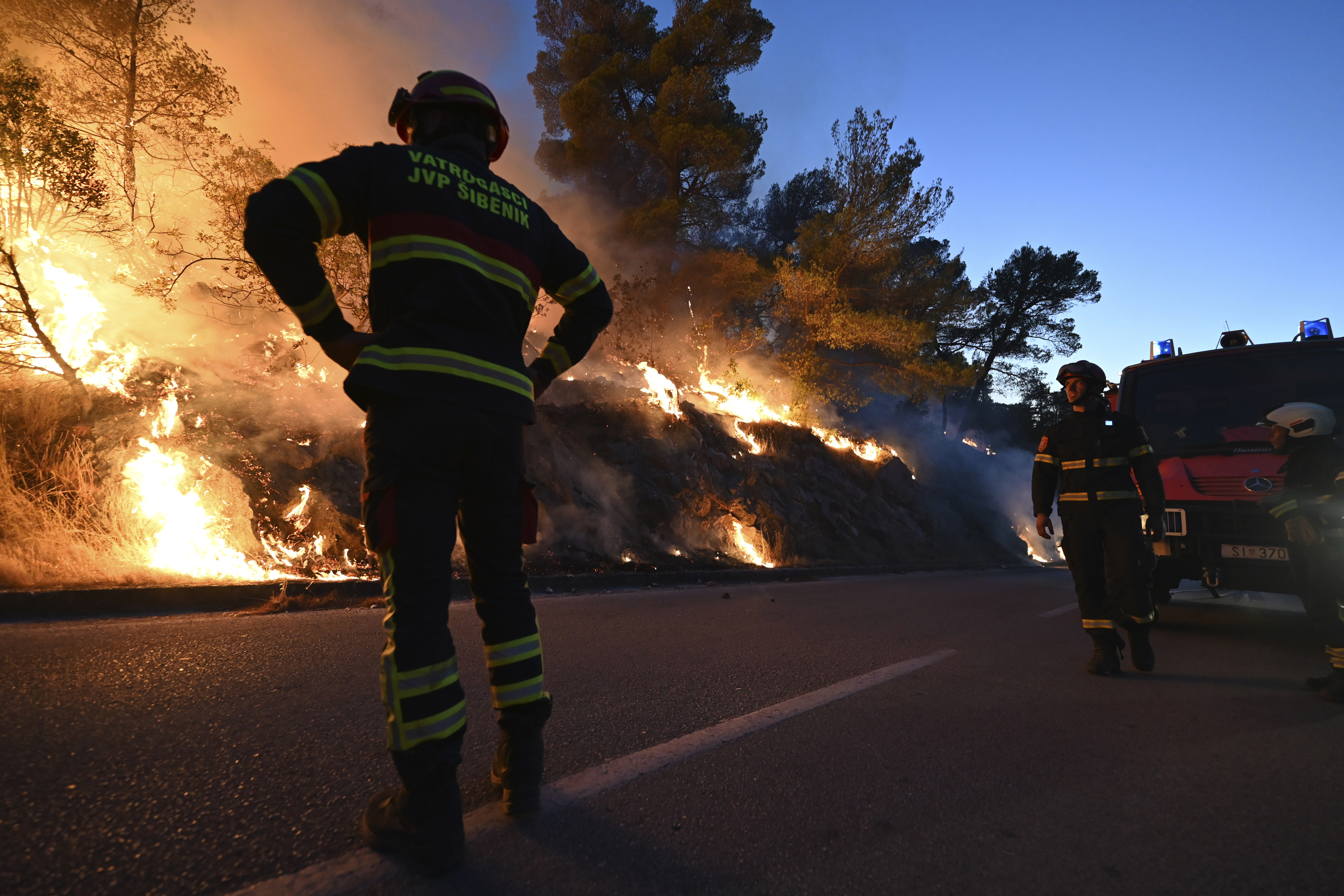 Φωτιές σε Κροατία και Πορτογαλία-2