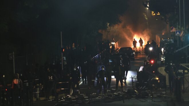 γαλλία-κριτική-ολάντ-σε-μακρόν-για-το-σ-562511020