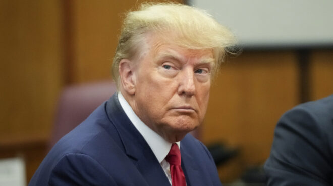 tραμπ-θα-συνεχίσει-την-προεκλογική-του-562542856