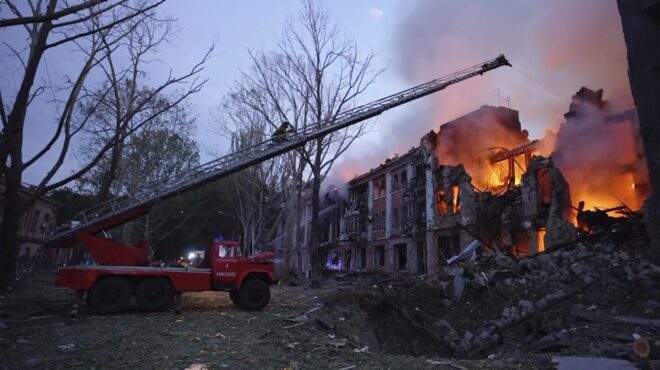 χοντραίνει-το-παιχνίδι-στην-ουκραν-562533172