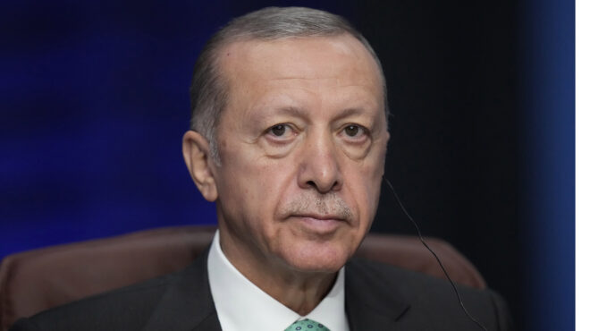 ο-ερντογάν-κάλεσε-τη-δύση-να-εξετάσει-τ-562532461