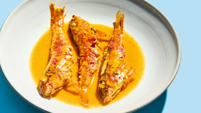 μπαρμπούνια-στο-τηγάνι-με-κρασί-562540963