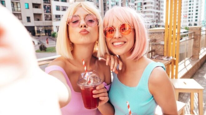 ροζ-ποτά-ελαφριές-μπύρες-και-κοτόπουλ-562502263