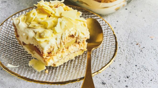 γλυκό-ψυγείου-με-μπισκότα-και-λεμόνι-562505389