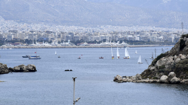 καιρός-αίθριος-με-υψηλές-θερμοκρασίε-562500559