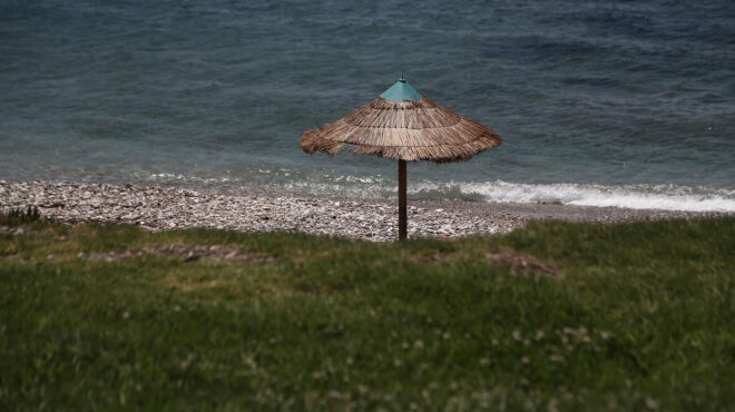 καιρός-εως-37-βαθμούς-η-θερμοκρασία-σήμ-562501210