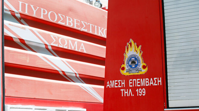 κηφισιά-φωτιά-στο-παλιό-ξενοδοχείο-grand-chalet-562547515