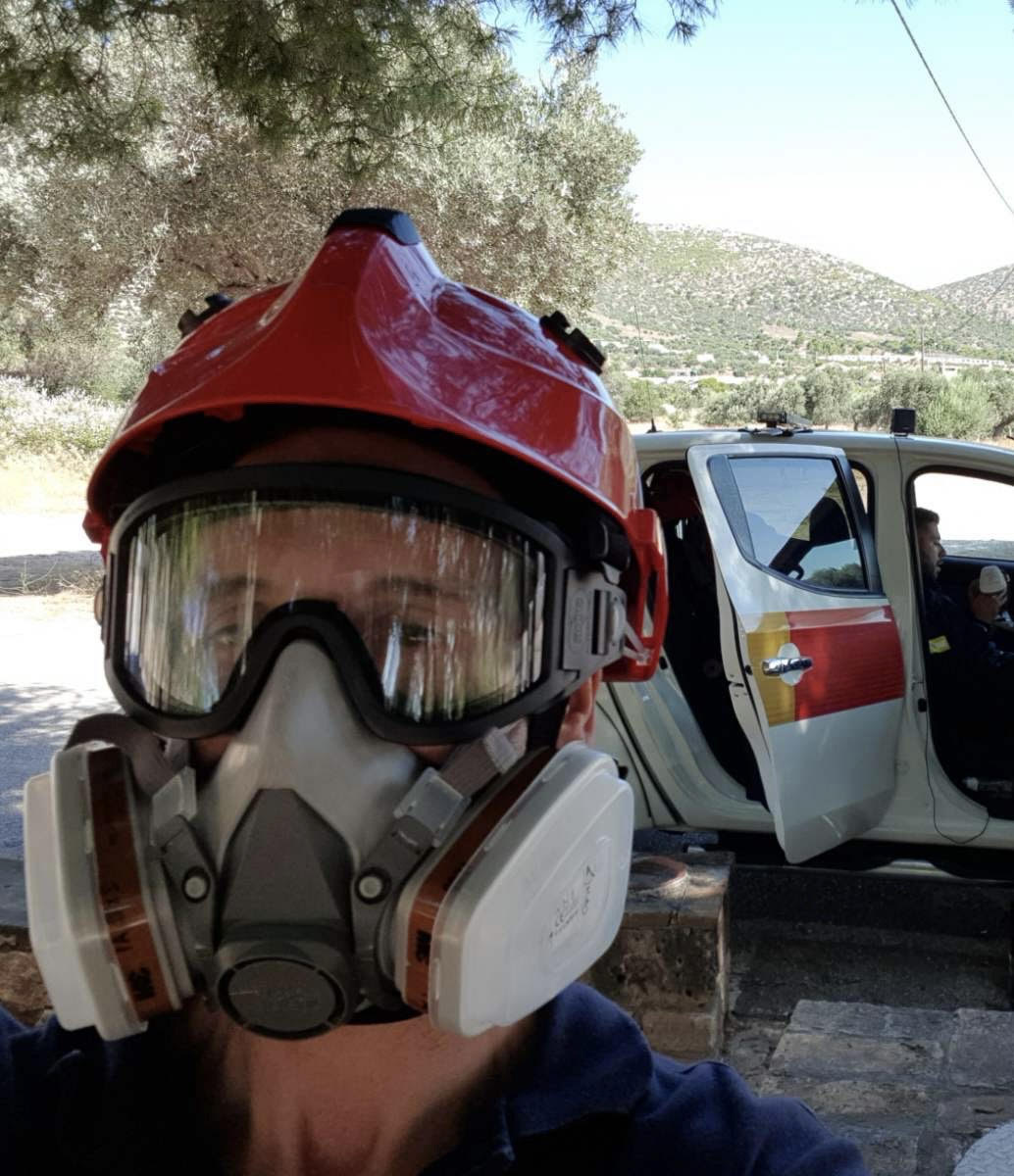 Φωτιά: «Για εμάς τους εθελοντές το κάθε σπίτι που καίγεται είναι και δικό μας»-4