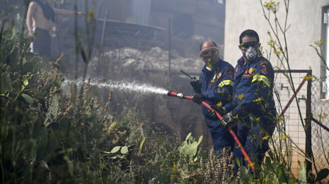 λαμία-αναzωπυρώθηκε-η-πυρκαγιά-στα-βόρ-562541764