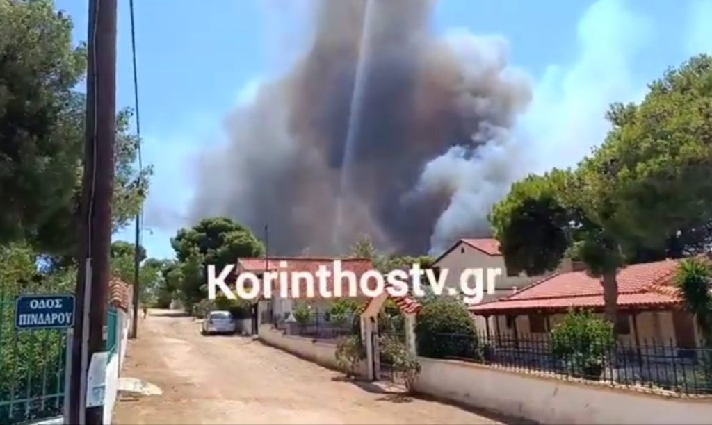 Φωτιά τώρα στο Λουτράκι – 112 για εκκενώσεις οικισμών-8