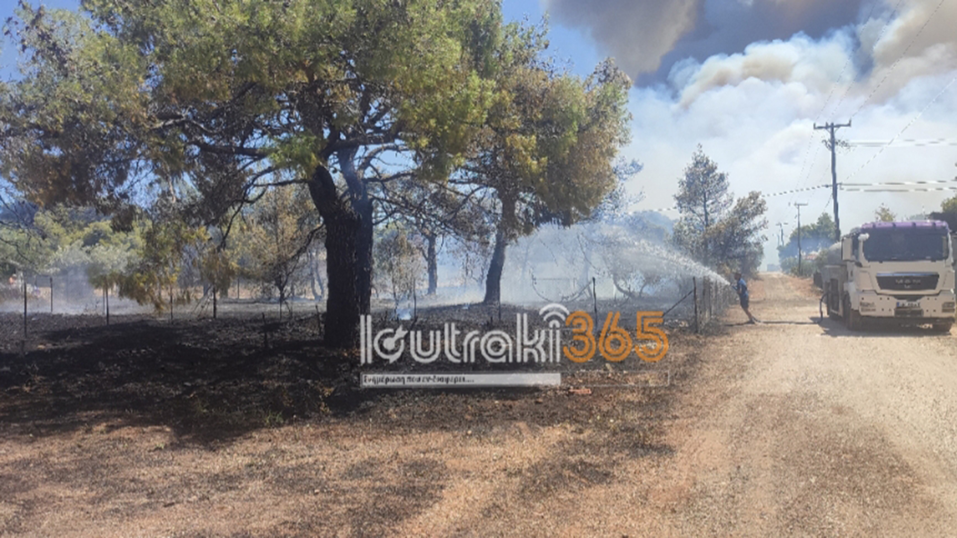 Φωτιά τώρα στο Λουτράκι – 112 για εκκενώσεις οικισμών-5