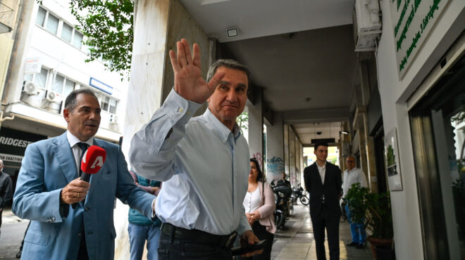 χαρ-τρικούπη-για-λοβέρδο-καθένας-κάνε-562505752