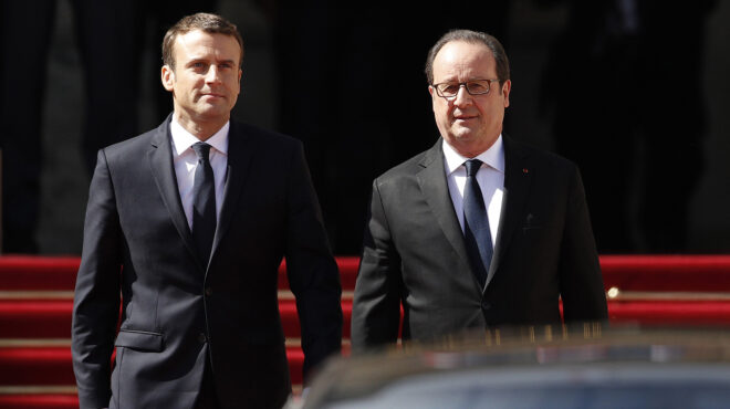 γαλλία-κριτική-ολάντ-σε-μακρόν-για-το-σ-562519117