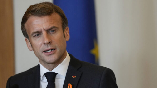 γαλλία-ο-μακρόν-ανέβαλε-την-επίσκεψή-τ-562501042