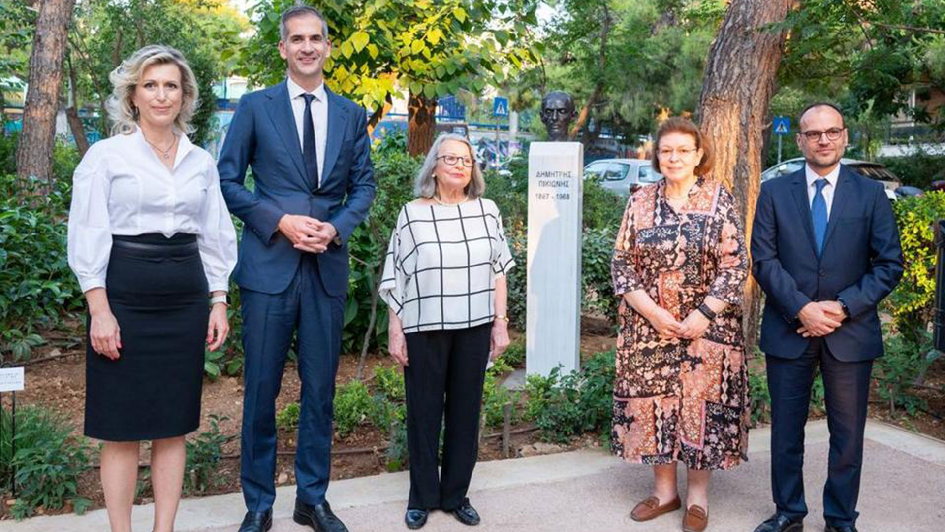 Αποκαλυπτήρια της προτομής του Δημήτρη Πικιώνη στα Άνω Πατήσια-1