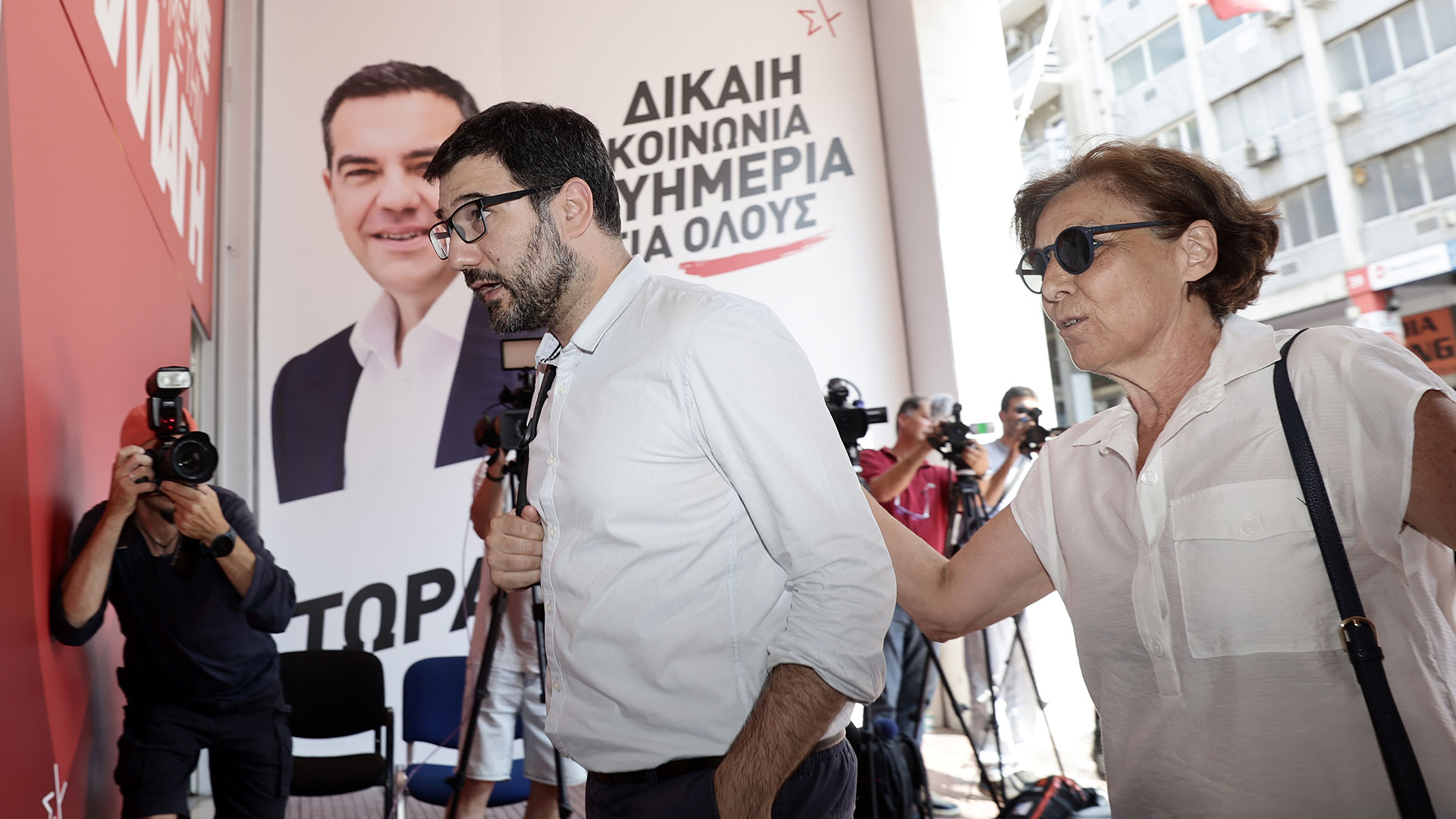 ΣΥΡΙΖΑ: Χαρίτσης και Ηλιόπουλος στο πλευρό της Αχτσιόγλου-2