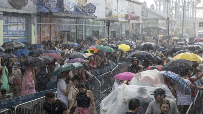 ηπα-καταρρακτώδεις-βροχές-και-πλημμύ-562513045