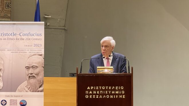 παυλόπουλος-αναζητώντας-κοινούς-φιλ-562508083