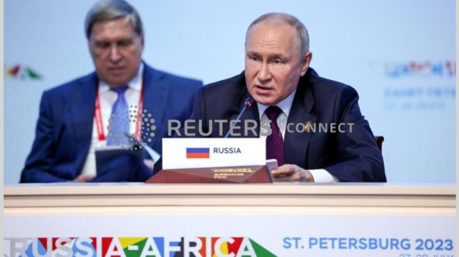 γιατί-μένουν-400-δυτικές-εταιρείες-στη-ρ-562543108