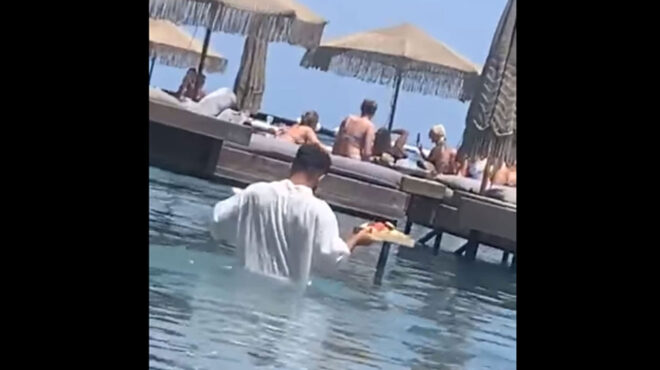 η-ναυμαχία-της-ξαπλώστρας-στη-ρόδο-562501909